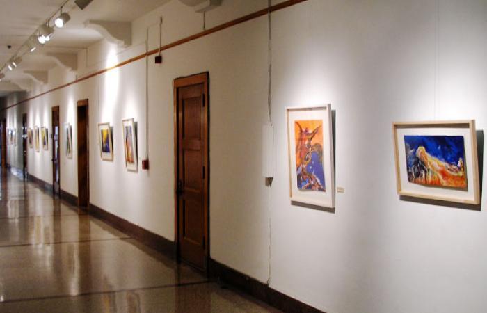 Art displayed in president's gallery