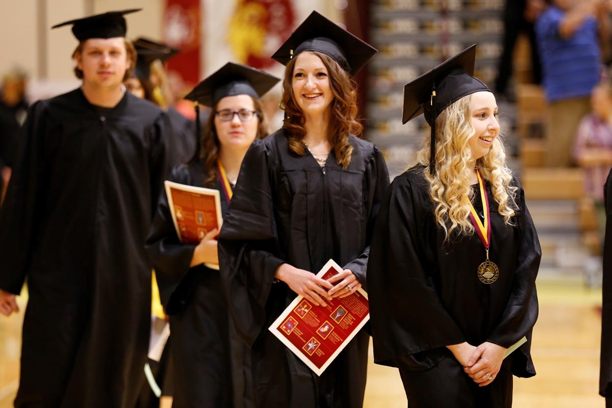 NSU spring 2017 graduates walking