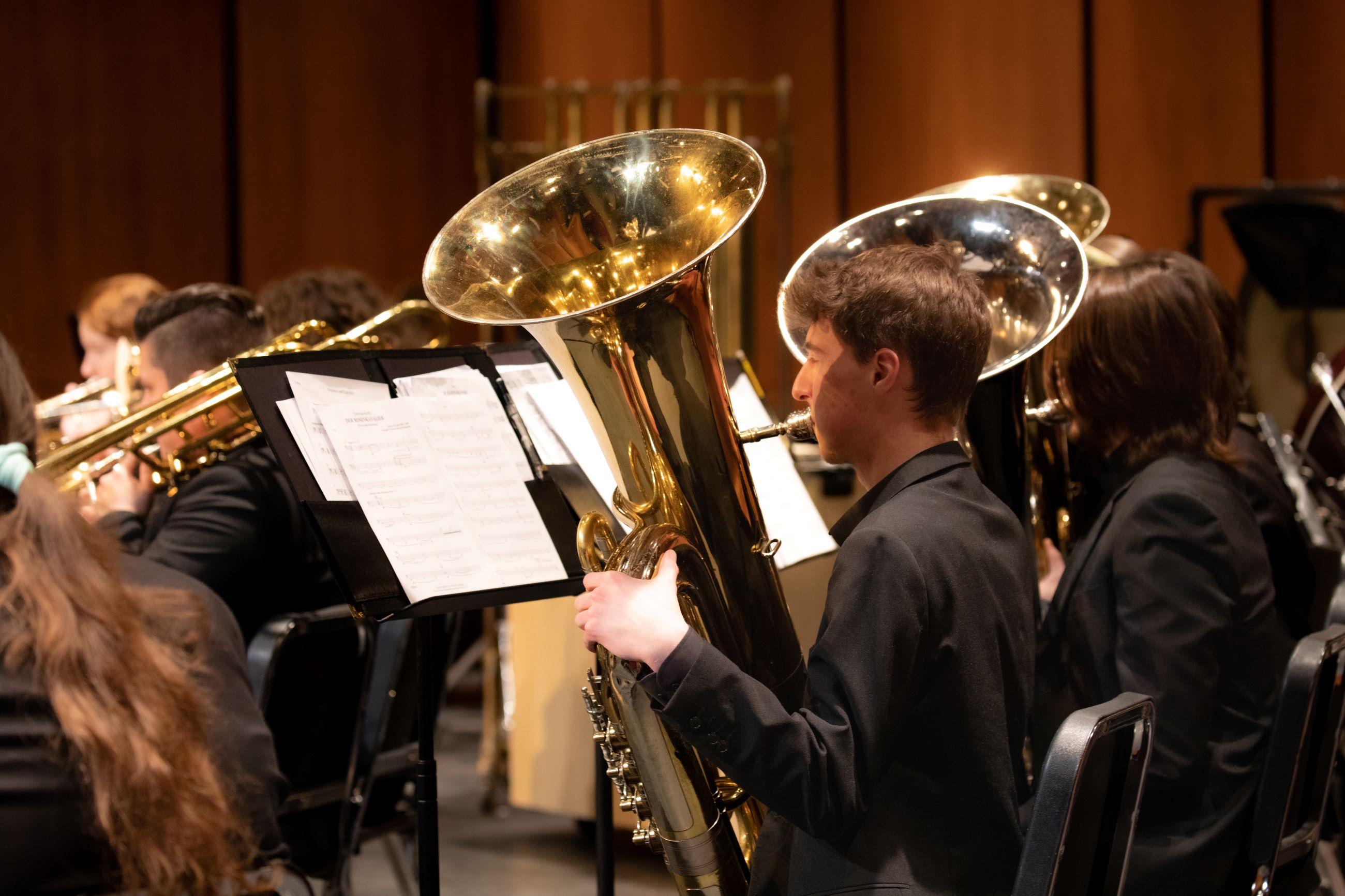French horn players