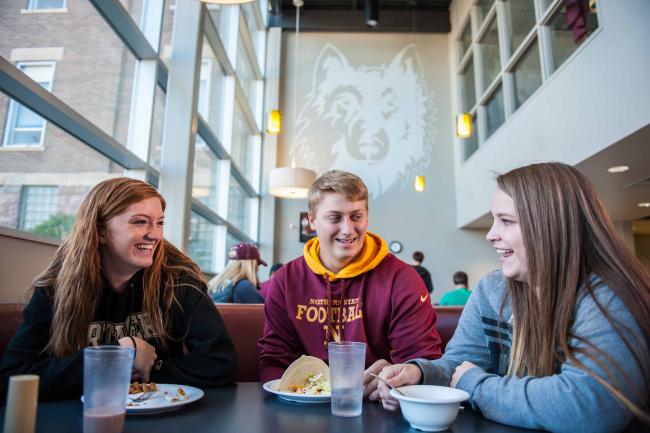 Students eating in the Wolves Den